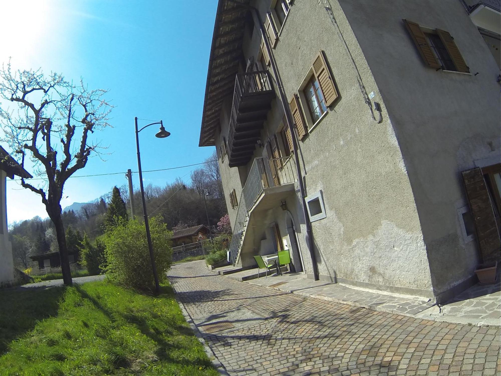 Appartamento Trentino II Comano Terme Luaran gambar